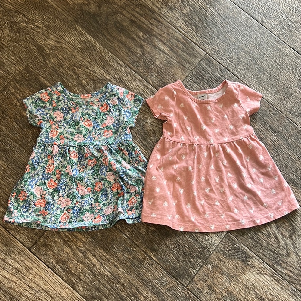 Old navy 2 bundled dresses